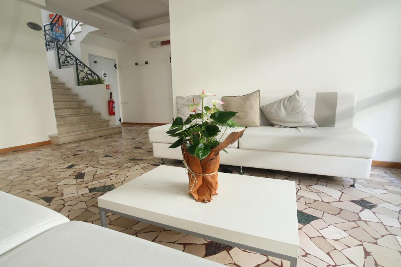 Hotel Soave Rimini Exterior foto