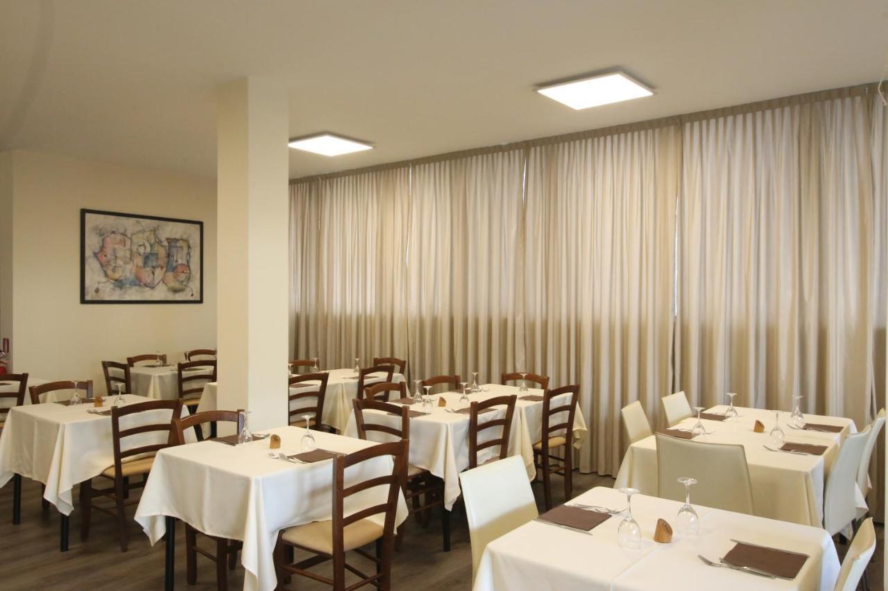 Hotel Soave Rimini Exterior foto